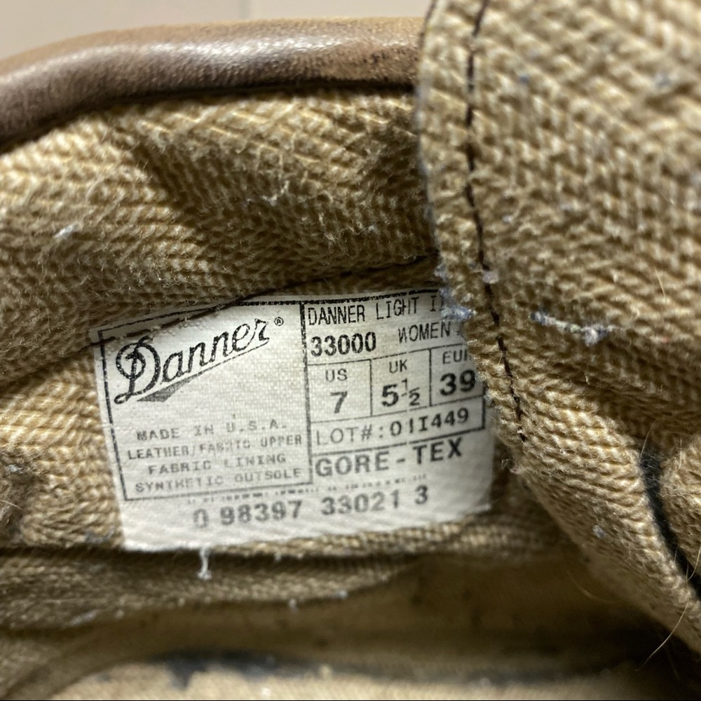 In good condition size 7 Danner Light II boots - Picture 6 of 9